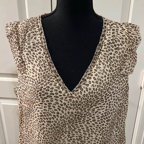 Banana Republic chiffon leopard print top - Picture 2 of 4